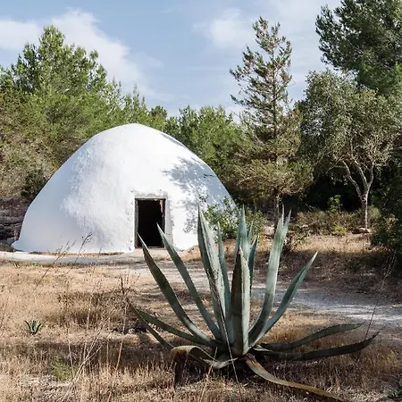 Domo * Santa Eularia des Riu