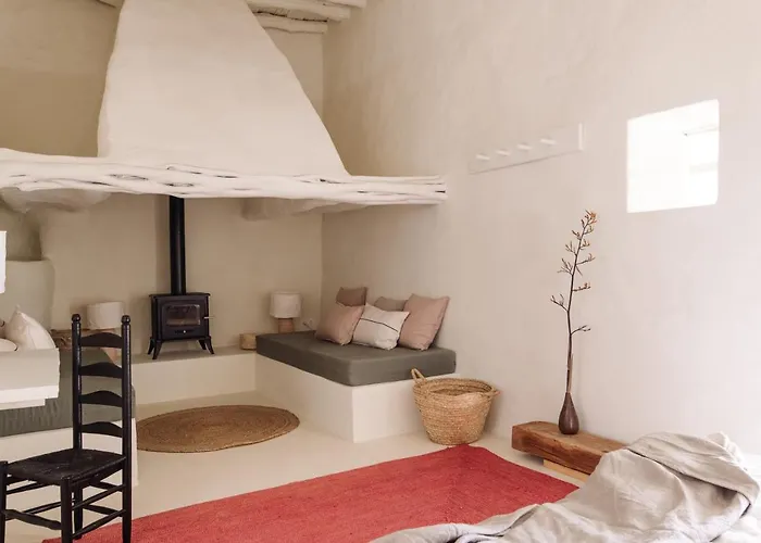 Domo Farm stay Santa Eularia des Riu